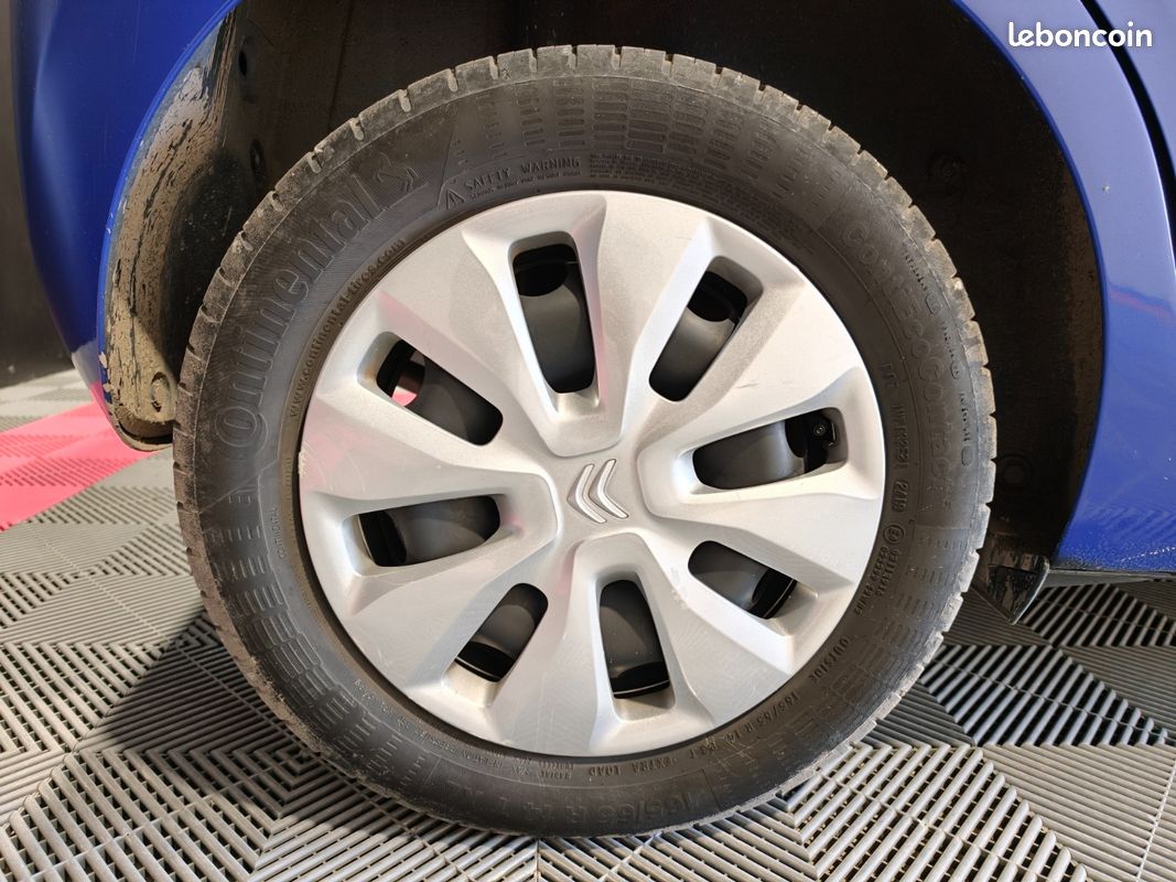 CITROEN C1 VTi 72 ch Feel / RADARS DE RECUL ARRIERE / CLIM MANUELLE / LIMITEUR DE VITESSE / MOTEUR A CHAINE (image 30)