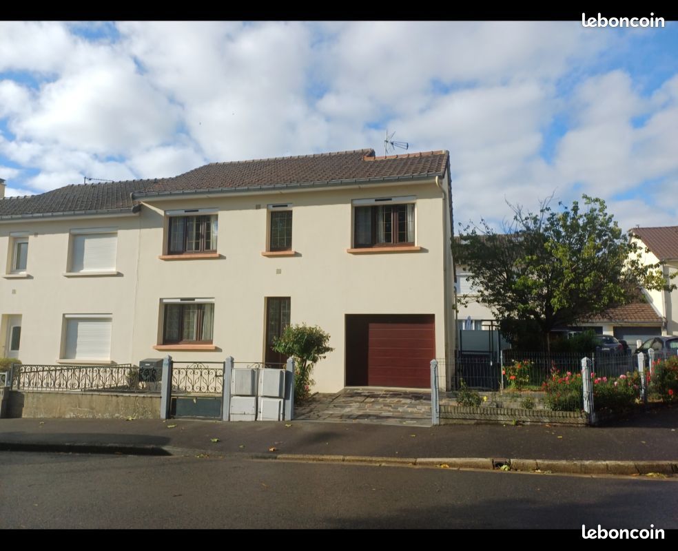 Maison 5 pièces 110 m² · à Vire Normandie · 110 m² · 165 000 €