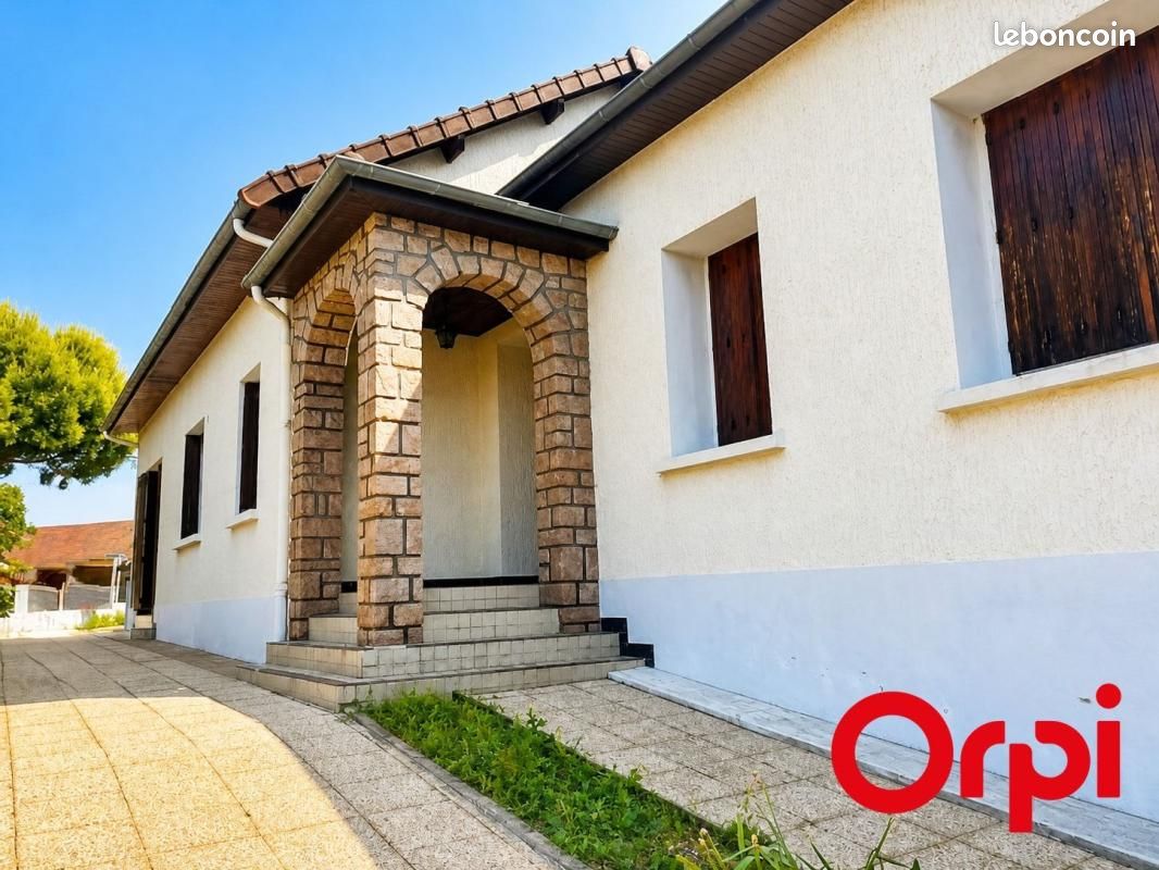 Maison 5 pièces 104 m² · à Montluçon · 104 m² · 132 000 €