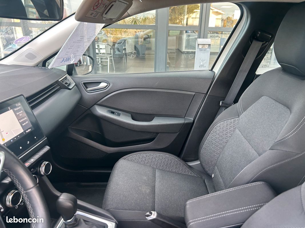 Renault clio 5 hybrides 140cv (image 8)