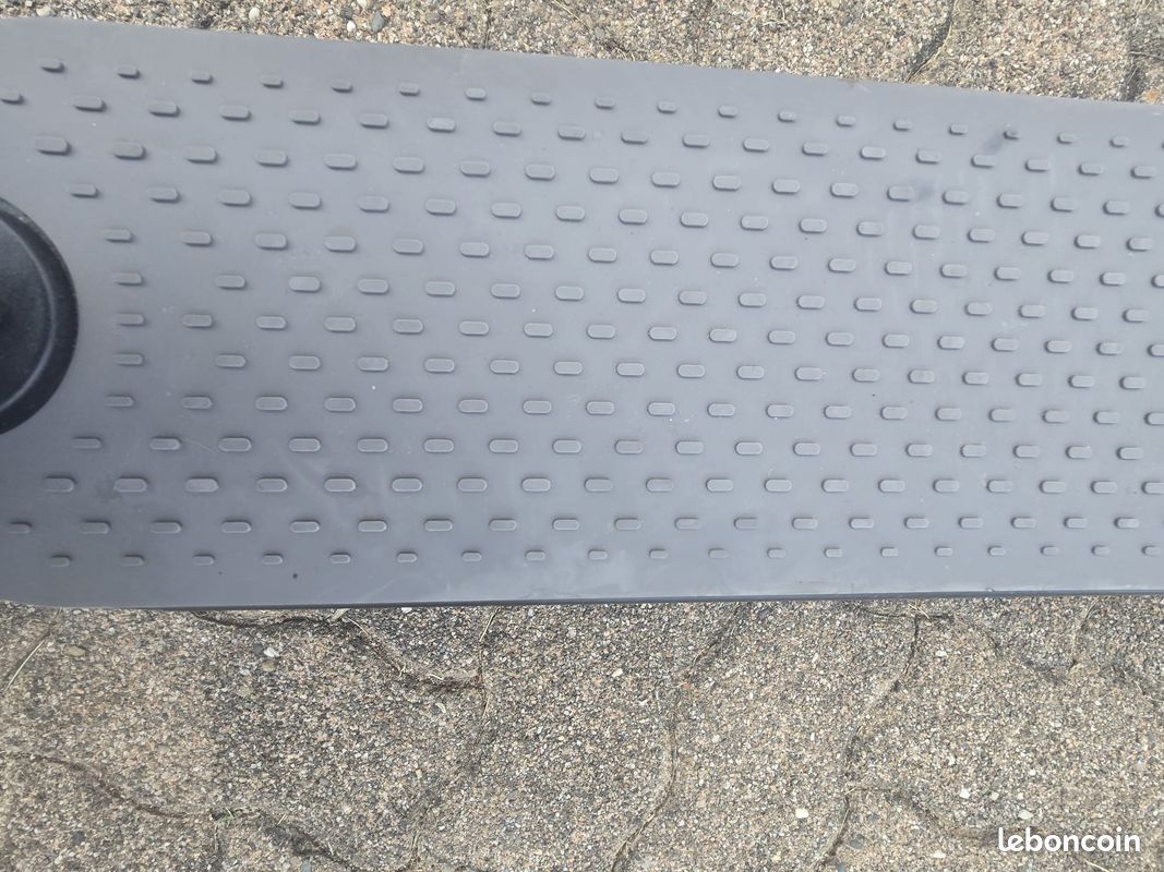 Trottinette Xiaomi — Pour pièces ou projet de rénovation (image 5)