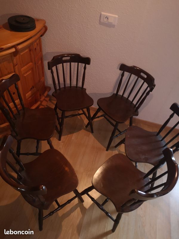 Chaises en chêne macif (image 1)