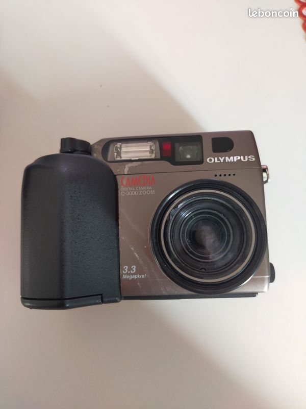 Appareil Photo Numérique Olympus C3000 ZOOM - Pour Pièces Détachées/ne Fonctionne Pas