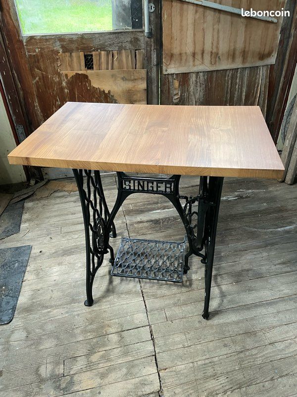 Table à Manger Rustique Industrielle – 120x65cm – Bois Et Métal – Fabriquée à La Main
