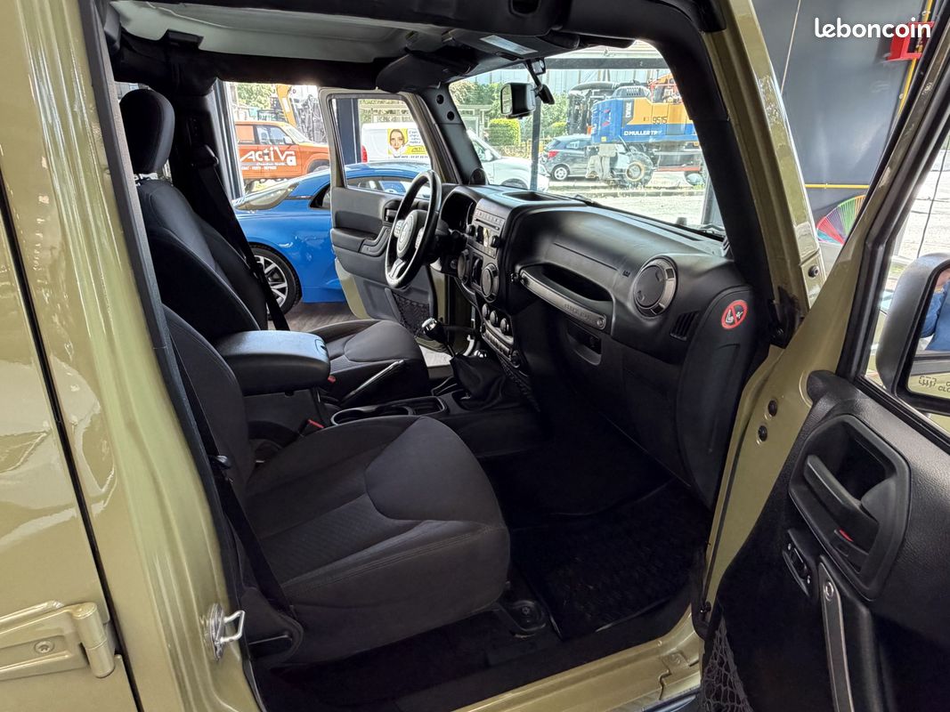 Jeep Wrangler Sport 2.8 CRD 200Ch (image 7)