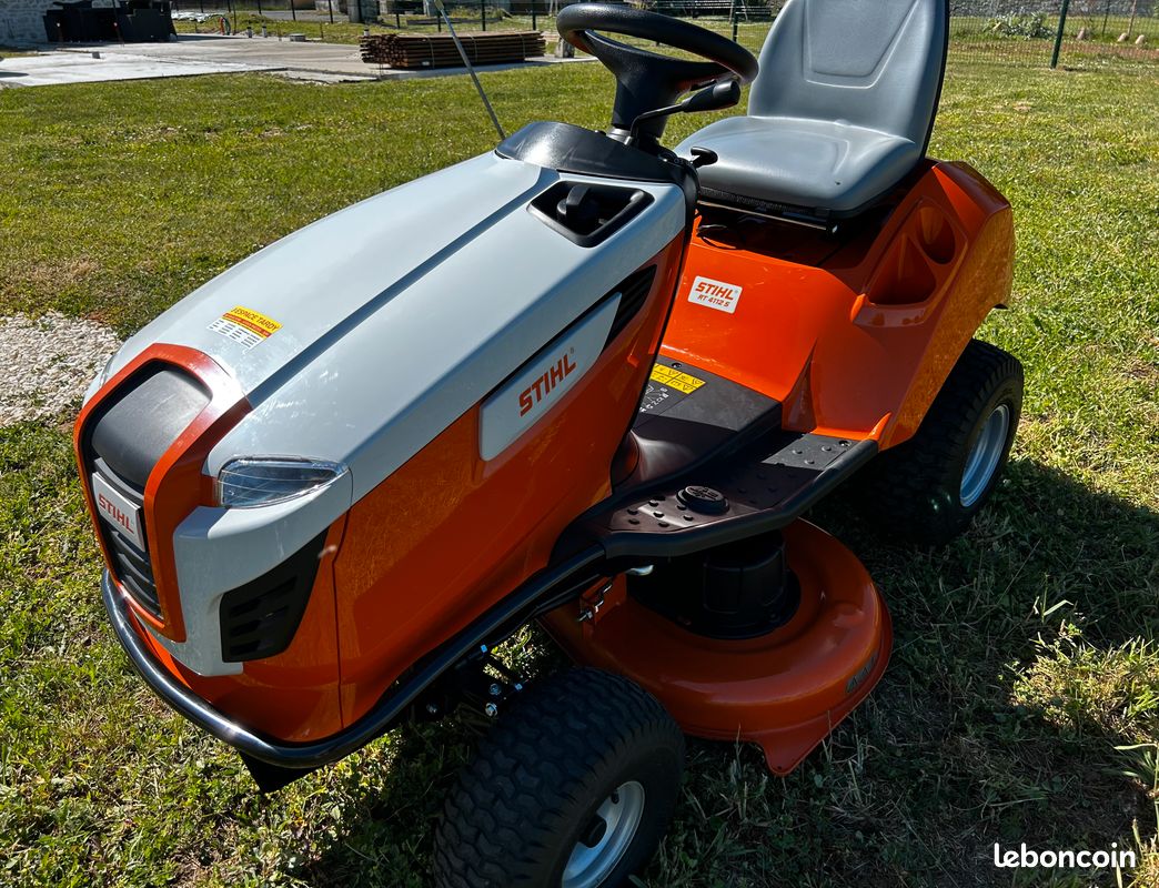 Tondeuse autoportée STIHL RT4112s Briggs (image 4)