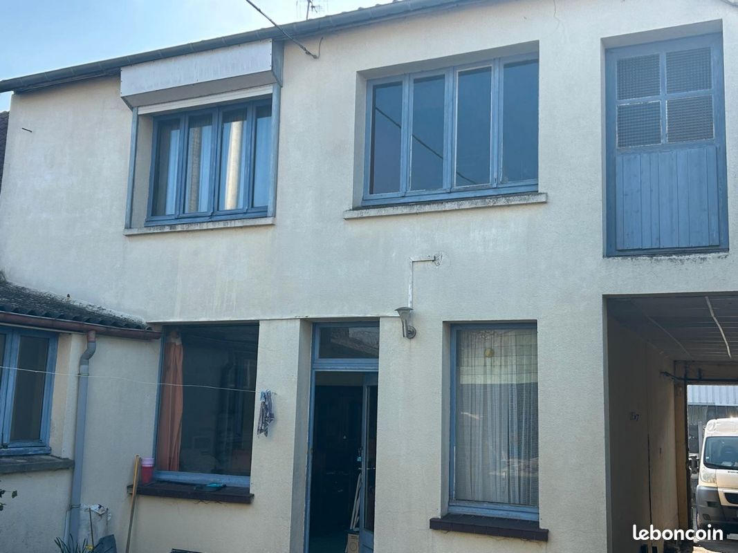 Maison 6 pièces 100 m² · à Allouagne · 100 m² · 120 000 €