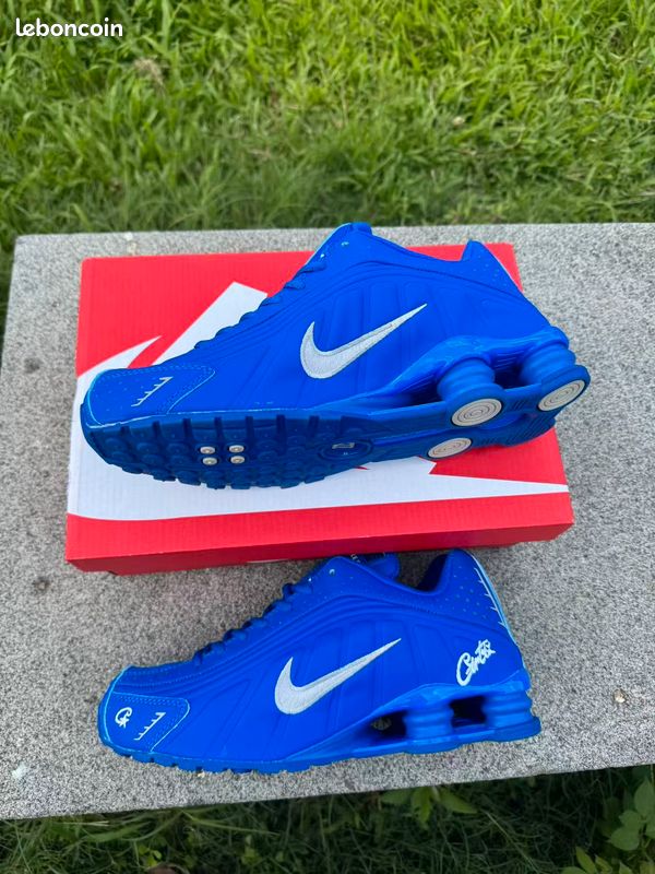 Corteiz x Nike Shox R419 Shoe Bleu (image 3)