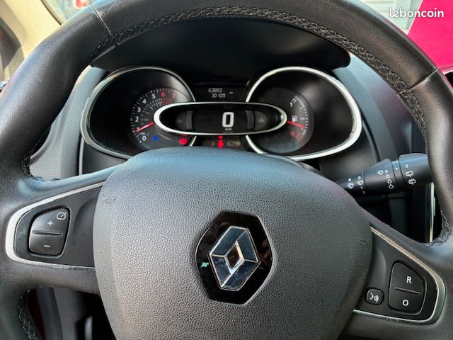 Clio 4 0.9 TCE 90 chevaux limited , GPS , 1 ère main , garantie national (image 9)