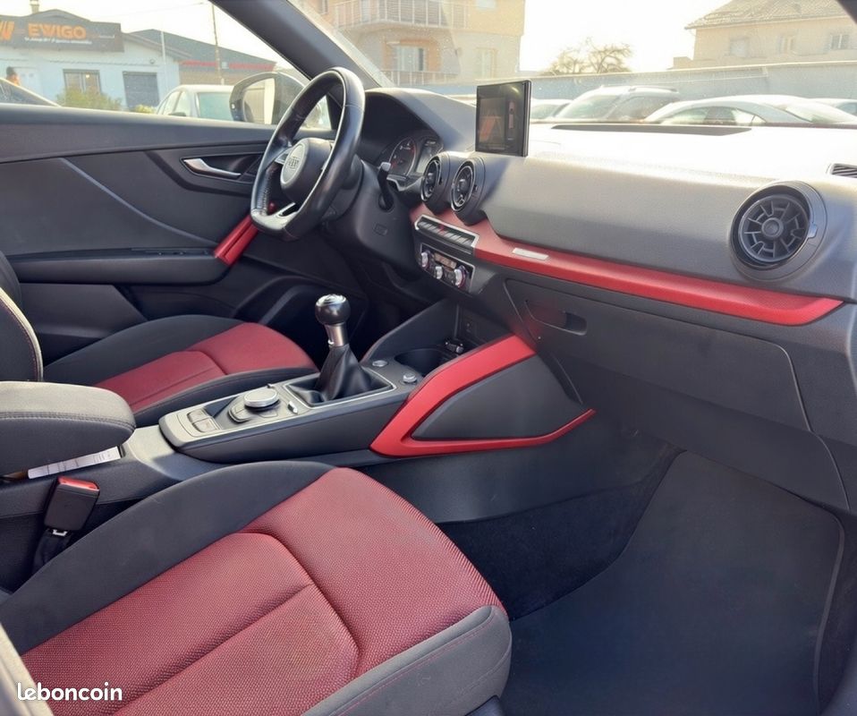 AUDI Q2 1.6 30 TDI 116 CH BVM6 SPORT KIT DISTRI NEUF / CAMERA / CLIM AUTo (image 28)