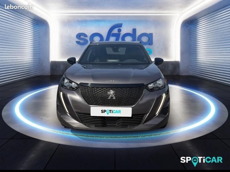 Peugeot 2008 1.2 PureTech 100ch S&S Style (image 2)