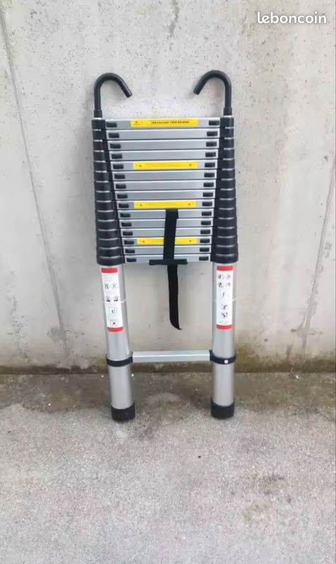 Échelle télescopique 6,2 Mètres avec crochets détachables et marches extensibles, échelle pliable avec pieds antidérapants (image 1)
