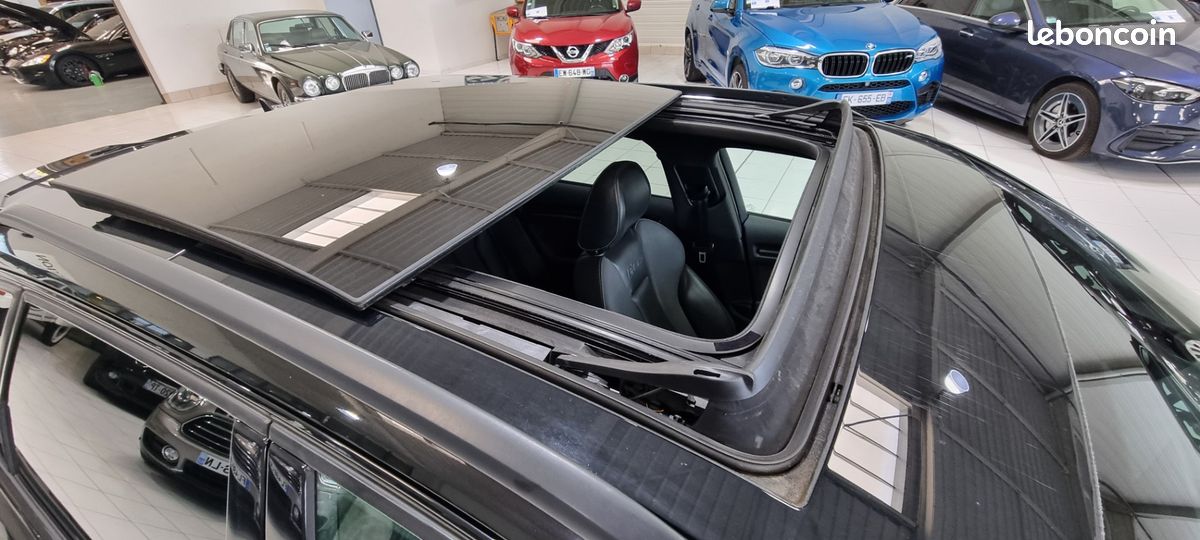 Audi RS3 SPORTBACK 2.5 TFSI quattro S-tronic (image 17)