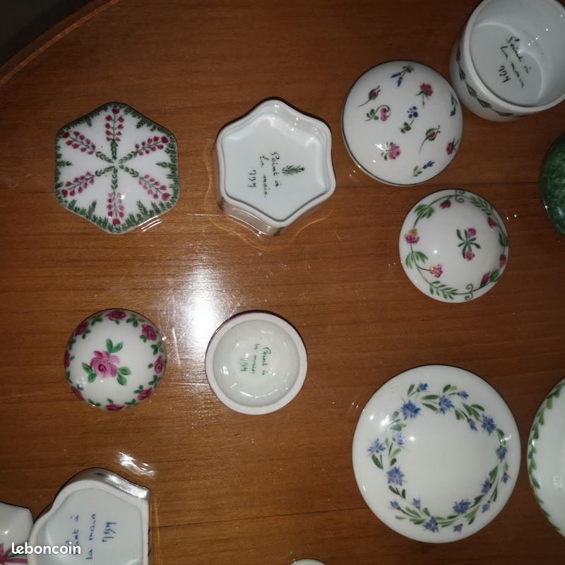 Lot 13 boîtes Limoges + 1 boule de senteur en porcelaine – Parfait état (image 12)