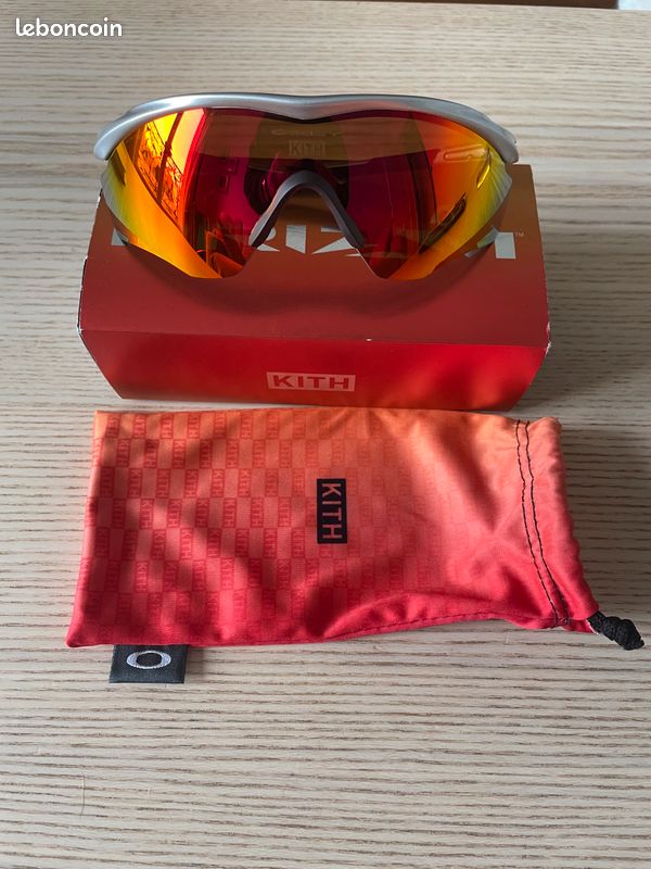 Lunettes Oakley x Kith M2 Frame XL (image 1)