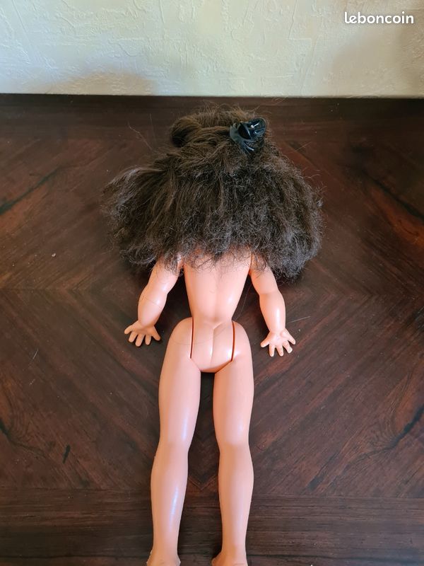 Bella- Poupée marquée Bella modèle déposé , 47cm , dans sa boite , Vente aux enchères : Jouets