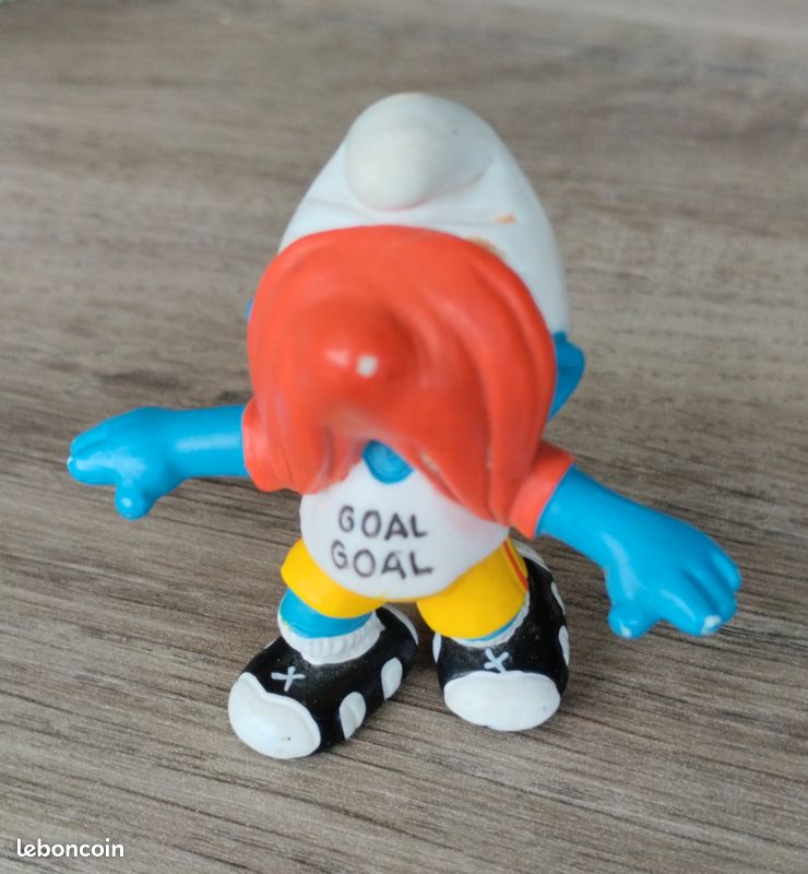 FIGURINE SCHLEICH SCHTROUMPF - Schtroumpf Footballeur EUR 5,40
