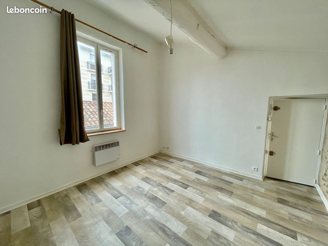 Appartement 1 pièce 23 m² · à Nîmes · 23 m² · 407 €/mois