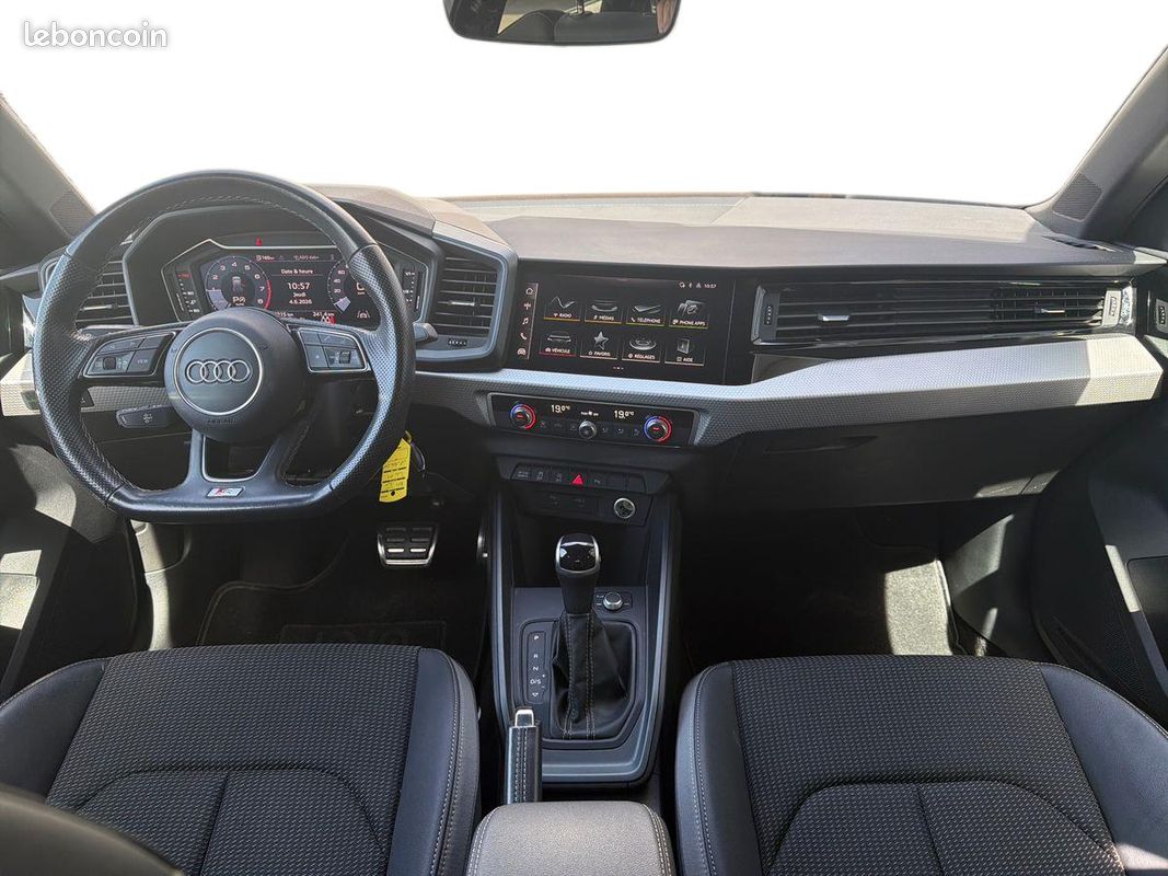 AUDI A1 Sportback 35 TFSI 150 ch S tronic 7 S Line (image 11)