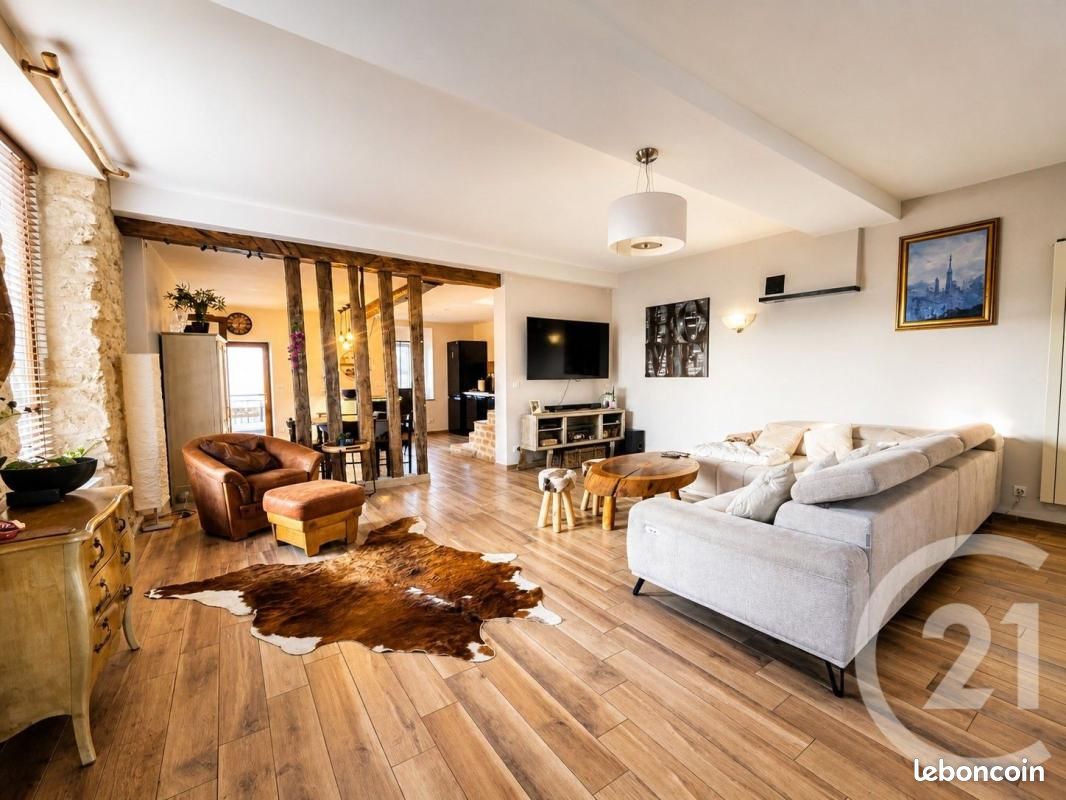 Maison 7 pièces 200 m² · à Vétheuil · 200 m² · 405 000 €
