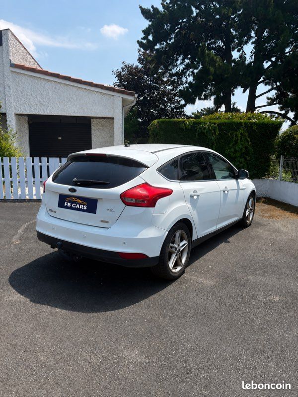 Ford Focus 1.0 EcoBoost Titanium (image 2)