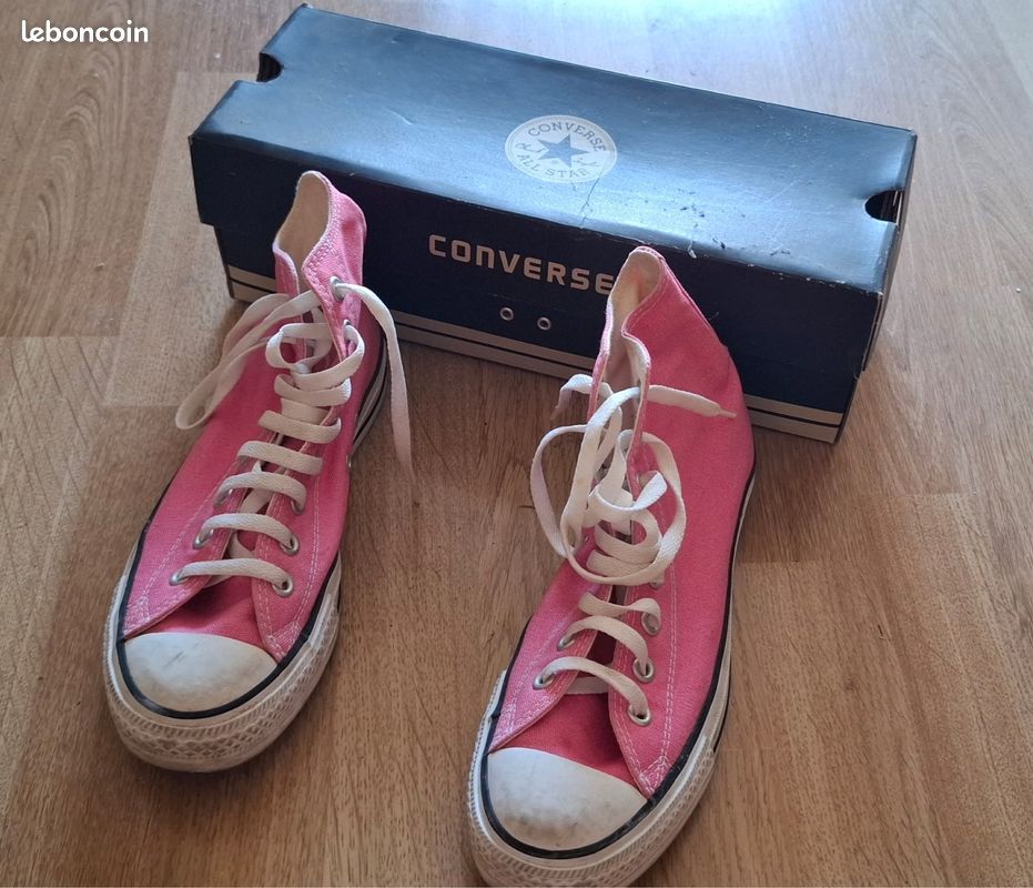 Converse (image 1)