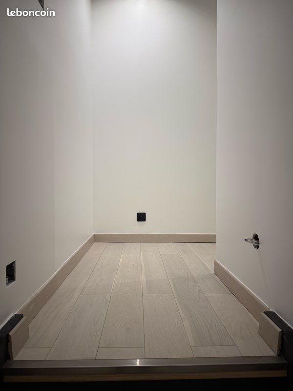 Parquet AUBRAC CHENE BROSSE VERNI BLANC (image 3)
