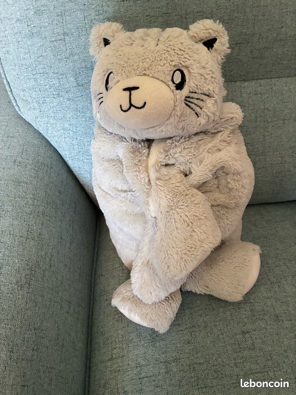 Oreiller doudou chat (image 2)