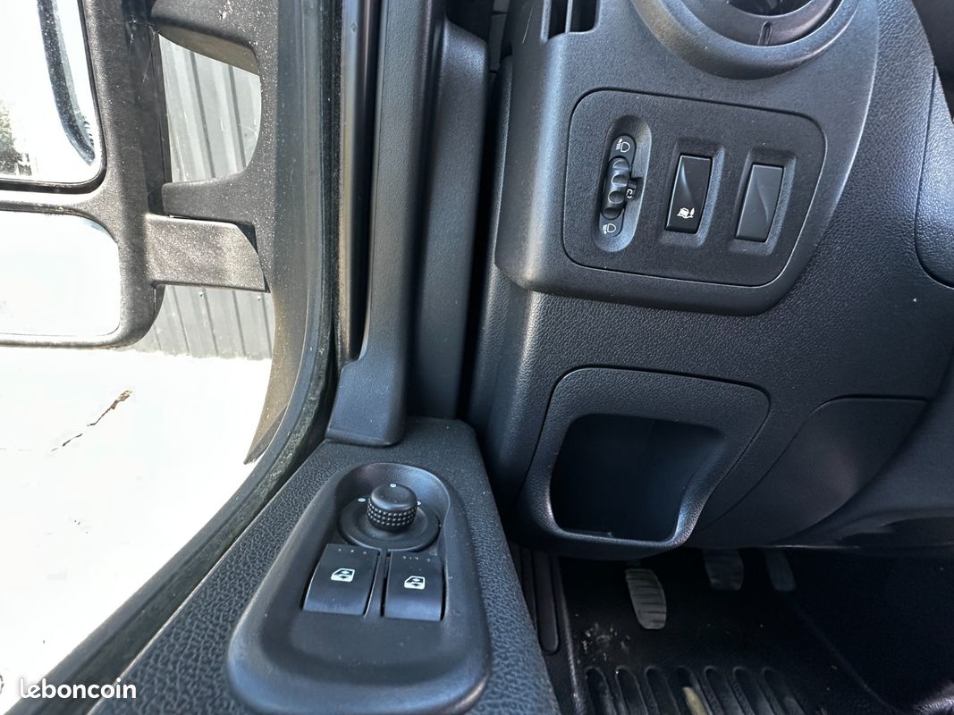 Renault Master III Fourgon RENAULT MASTER cabine approfondi 7 places L2 H2 (14 083HT) (image 23)