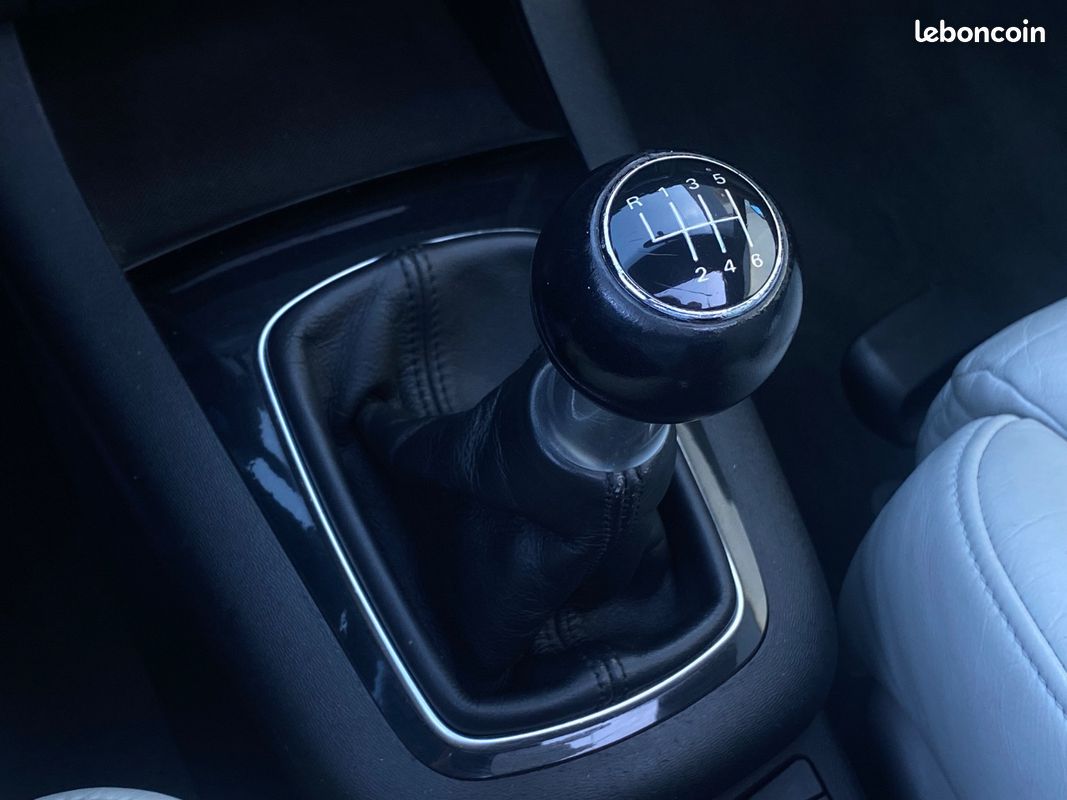 Audi S3 Quattro (8L1) 1.8 i Turbo 210cv / BLEU NOGARO / TOIT OUVRANT / SIÈGES EN CUIR RECARO / VOLANT ALCANTARA (image 13)