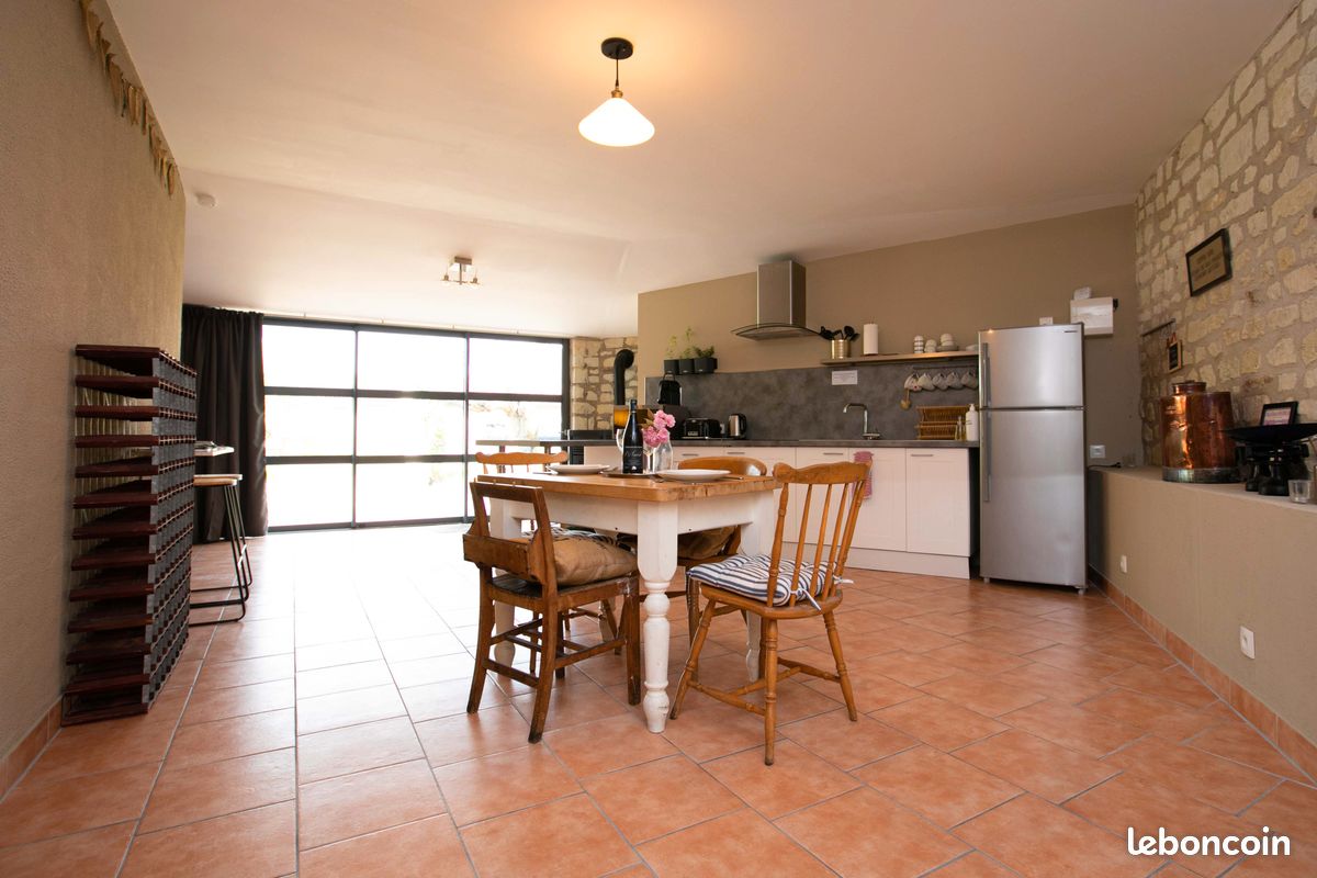 Gîte 4 personnes, piscine privée (image 6)