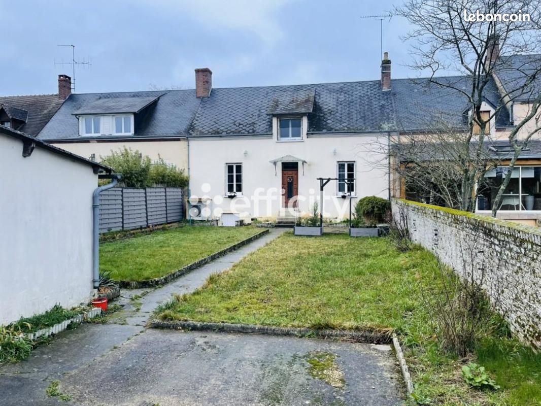 Maison 5 pièces 102 m² · à Saint-Ulphace · 102 m² · 130 000 €