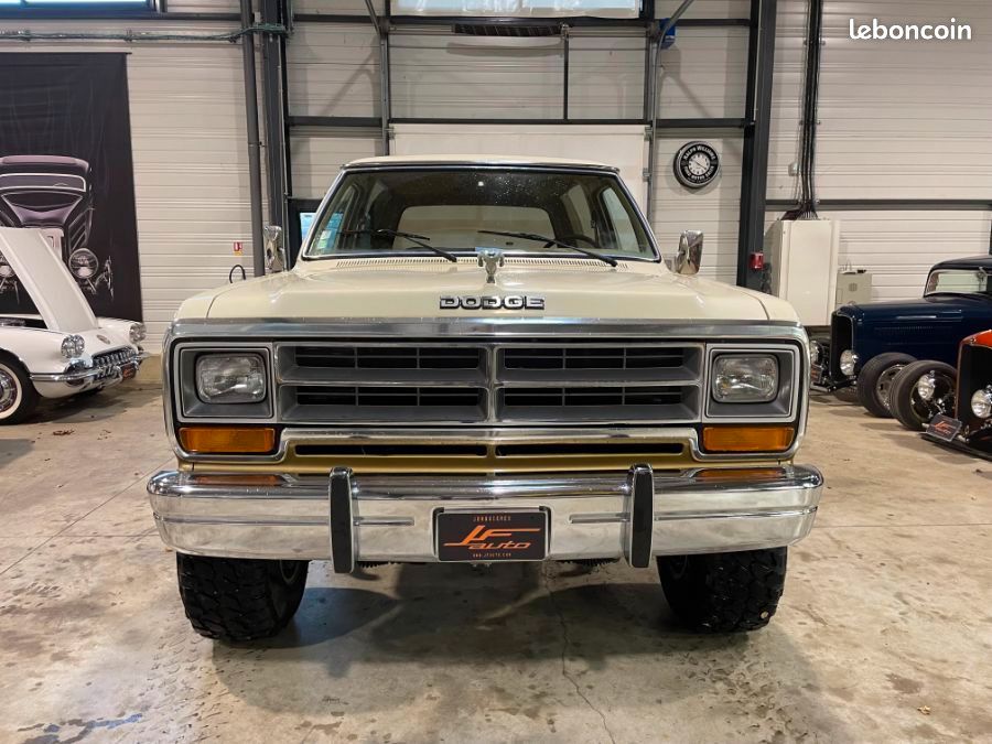 Dodge Charger RAM 4X4 5.2 V8 170 CV (image 3)