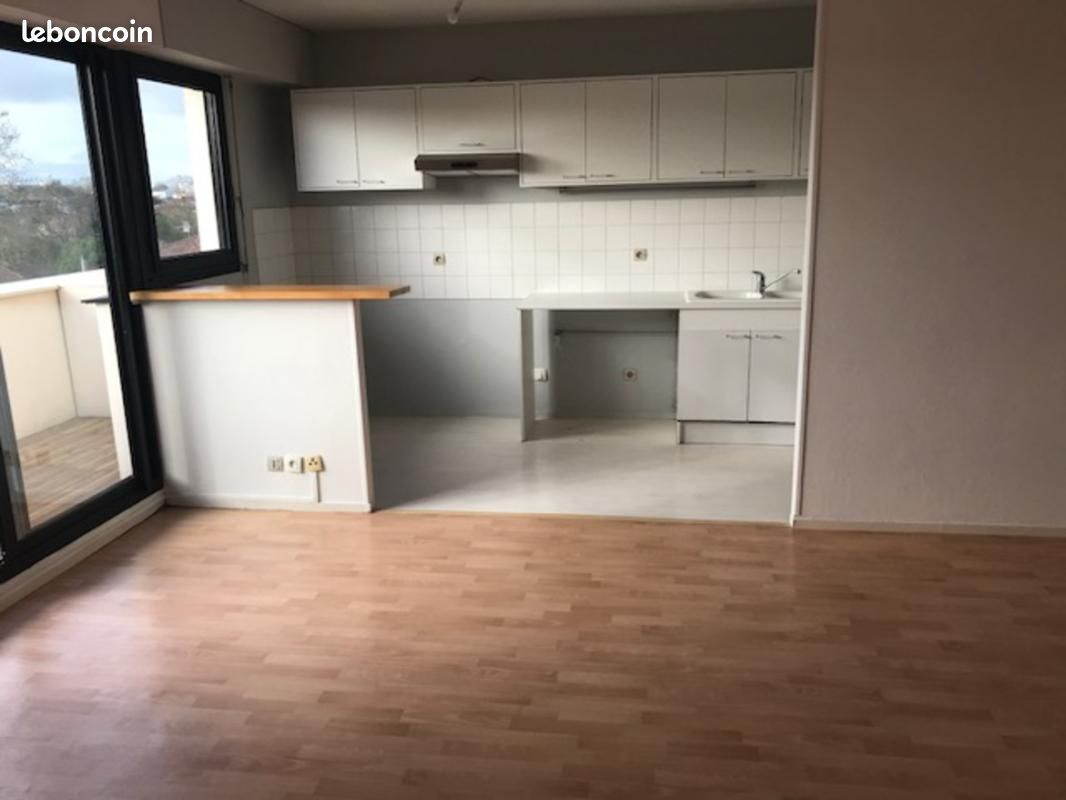 Appartement 3 pièces 63 m² · à Bordeaux · 63 m² · 892 €/mois