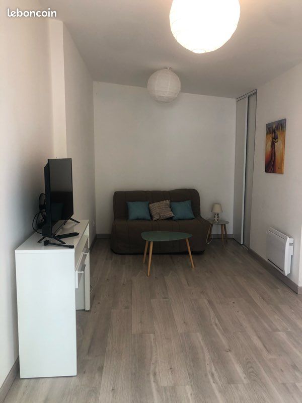 Appartement 1 pièce 28 m² · à Pessac · 28 m² · 680 €