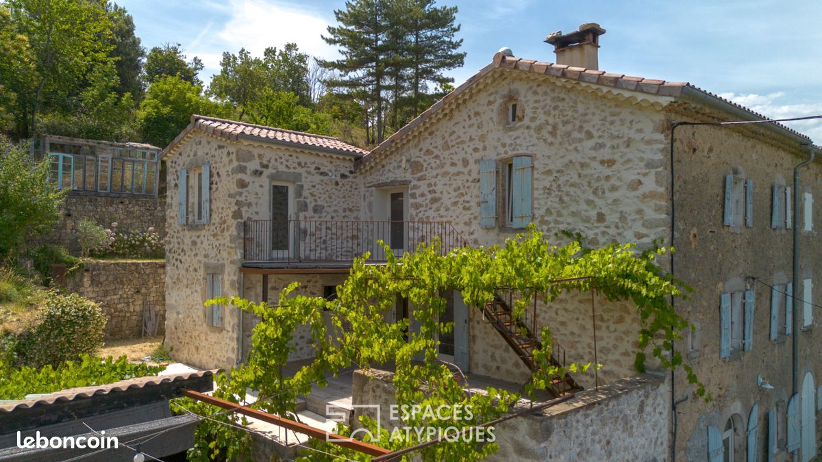 Maison 7 pièces 261 m² · à Rocles · 261 m² · 455 000 €