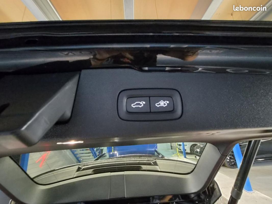 VOLVO V60 2.0 B4 197 Hybrid Style Dark Geartronic BVA (image 34)