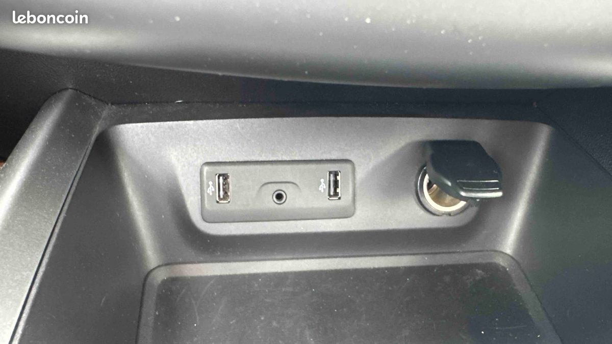 RENAULT Kadjar TCe 130 Energy Intens EDC (image 20)