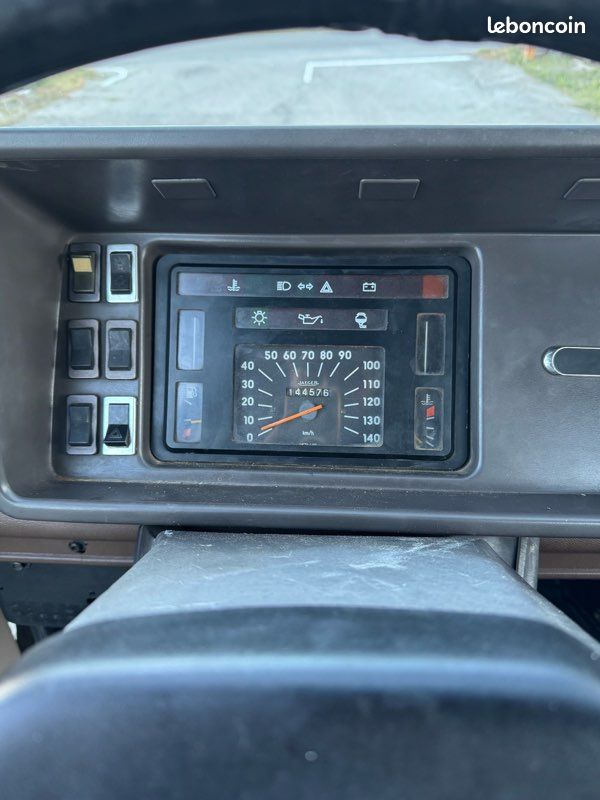 Depanneuse Renault master 1 T35D (image 7)