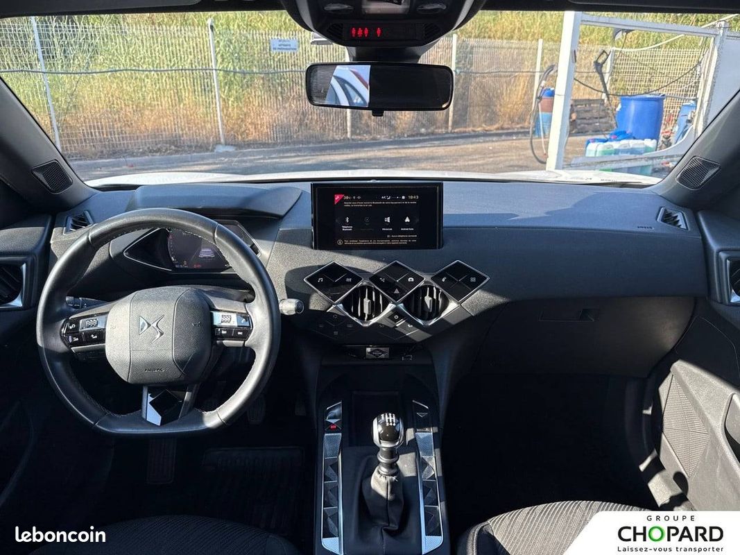 DS DS 3 Crossback PureTech 100 S&S BVM6 Business (image 15)