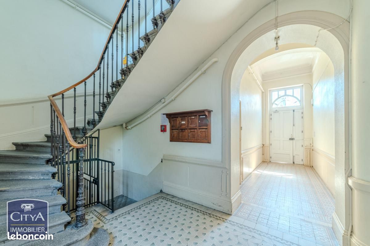 Appartement 3 pièces 61 m² · à Roanne · 61 m² · 99 000 €