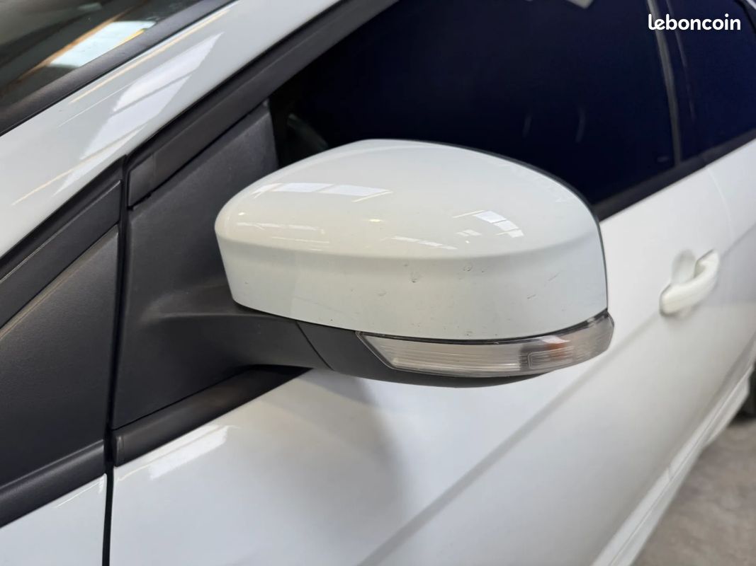 FORD Focus ST-Line 1.0 Ecoboost 125ch - Suivi - Caméra de Recul - GPS (image 14)