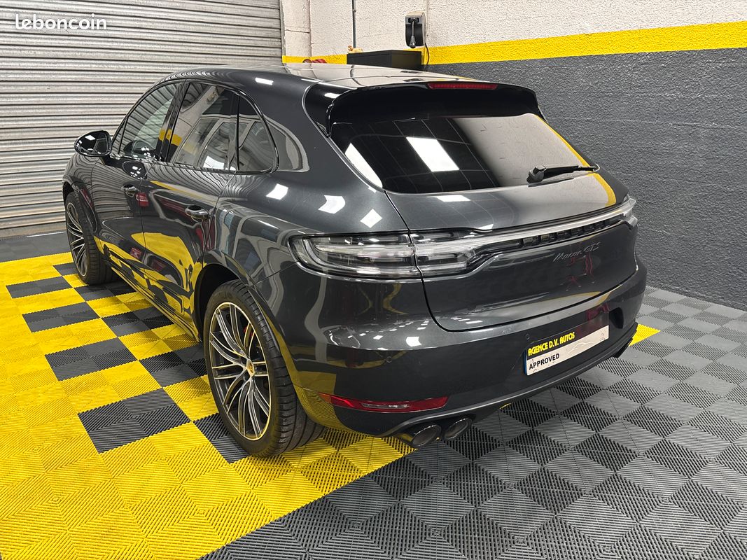 Porsche Macan GTS 380 cv PDK toit ouvrant jantes 21 pack sport chrono bose CarPlay attelage (image 2)