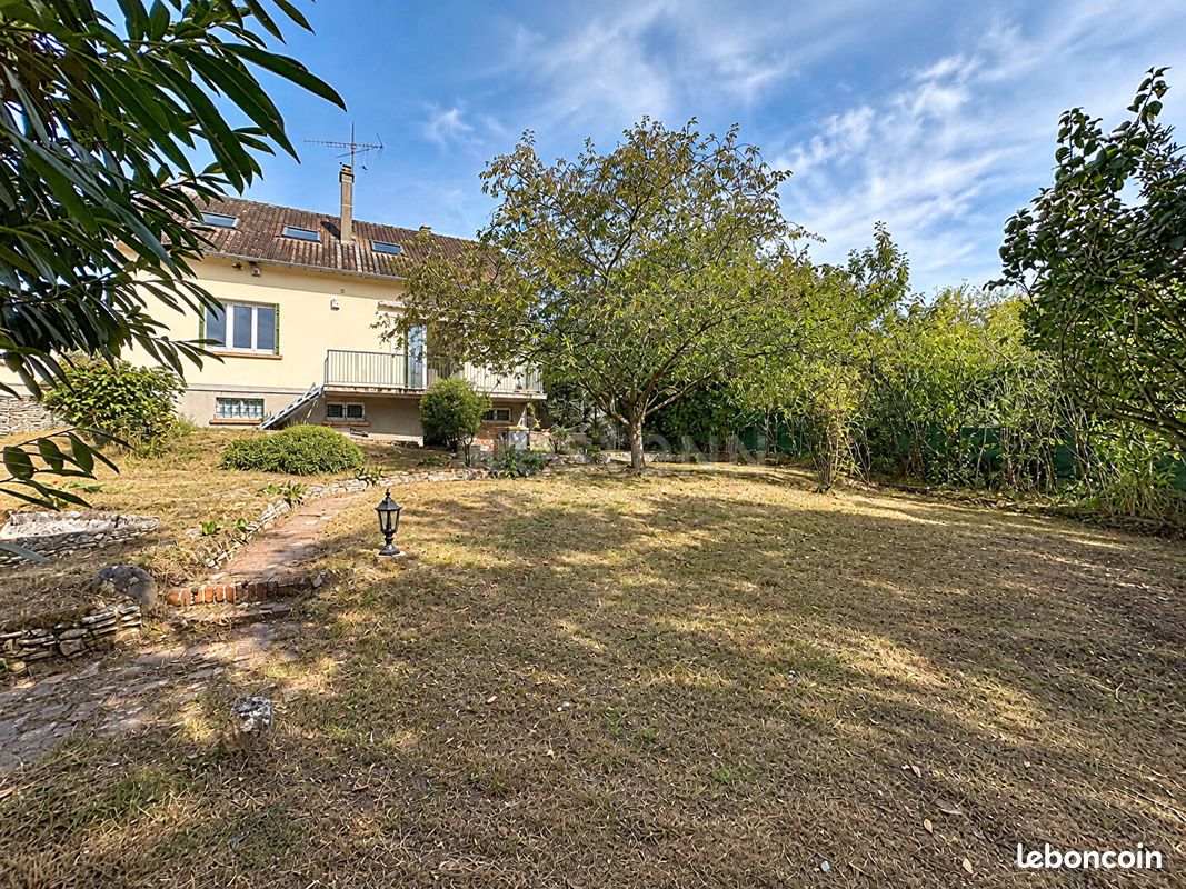 Maison 6 pièces 168 m² · à Lamorlaye · 168 m² · 475 000 €