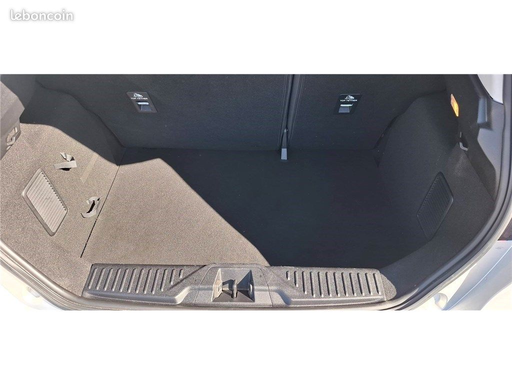 Ford Fiesta VII 1.0 ECOBOOST 95 CH S&S BVM6 Cool & Connect (image 27)