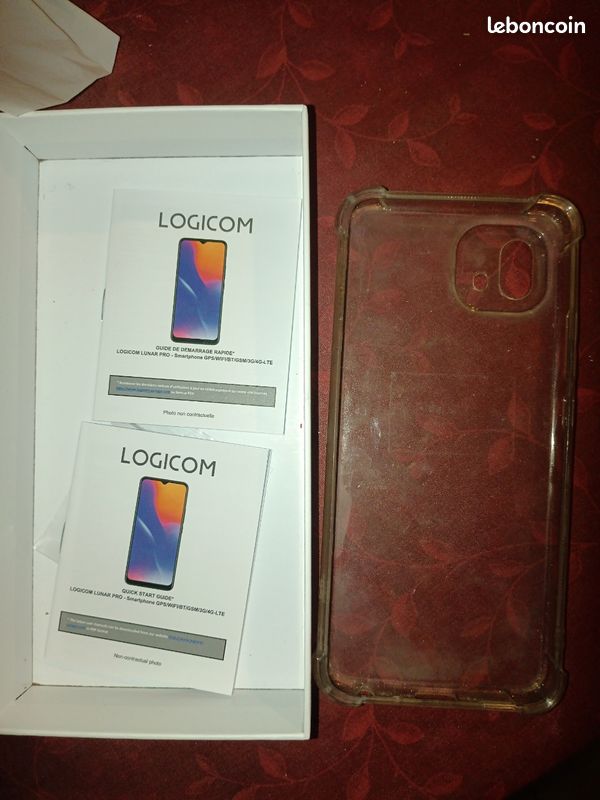 Coque et étui téléphone mobile Nomad Coque Sport Compatible avec le