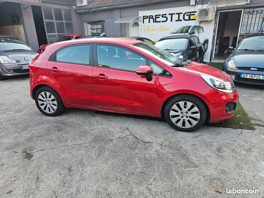 KIA RIO 1.4 CRDI 90 CH 6 CV CT OK très PROPRE (image 7)
