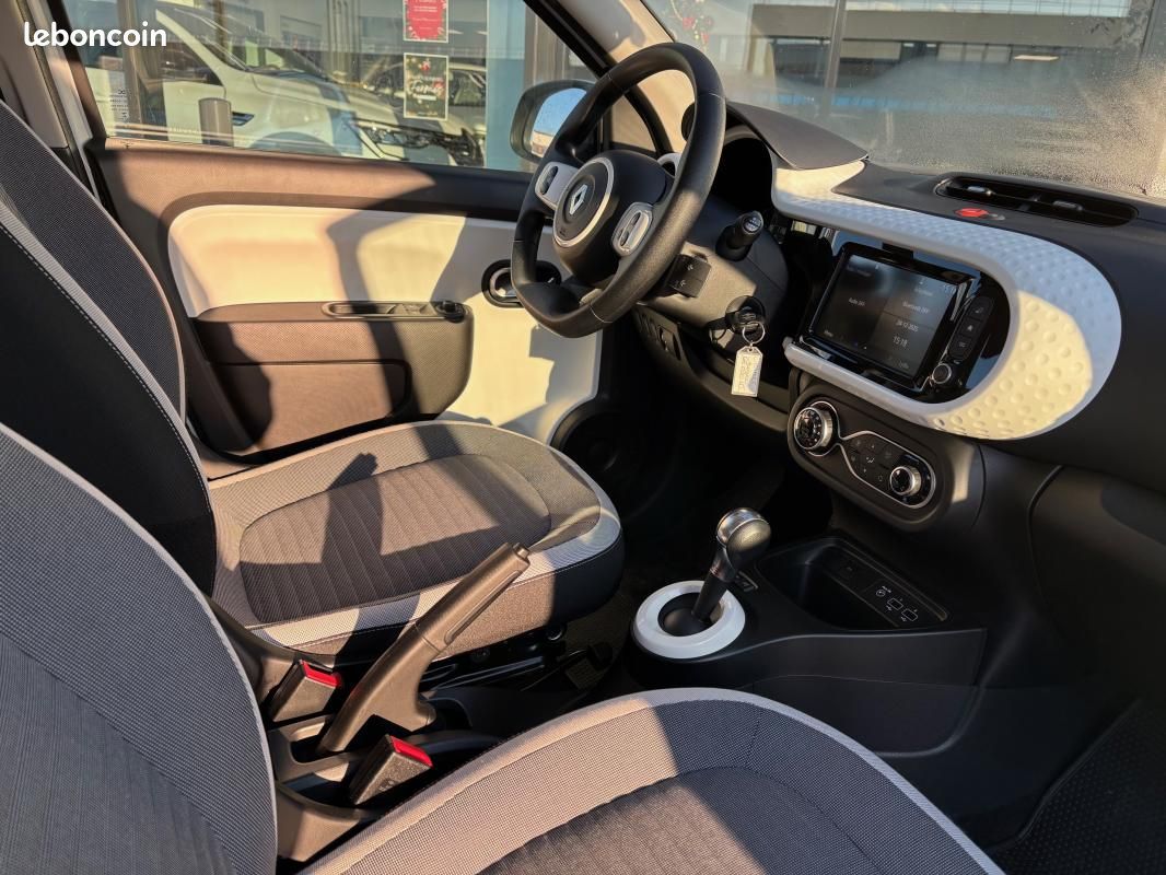Renault Twingo III E-TECH ZEN ACHAT INTEGRAL (image 5)