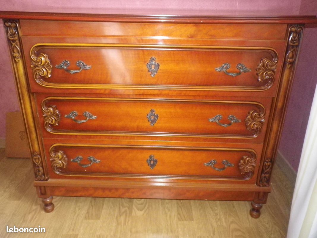 Commode en merisier à 3 grands tiroirs (image 3)