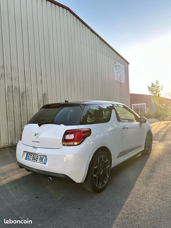 DS3 1.6 e-HDi 90ch AIRDREAM SO-CHIC révision/embrayage/distribution OK (image 2)